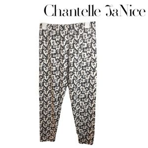 Mickey Mouse leggings. Mid-Calf or 3/4 length. Disney. Size Medium.